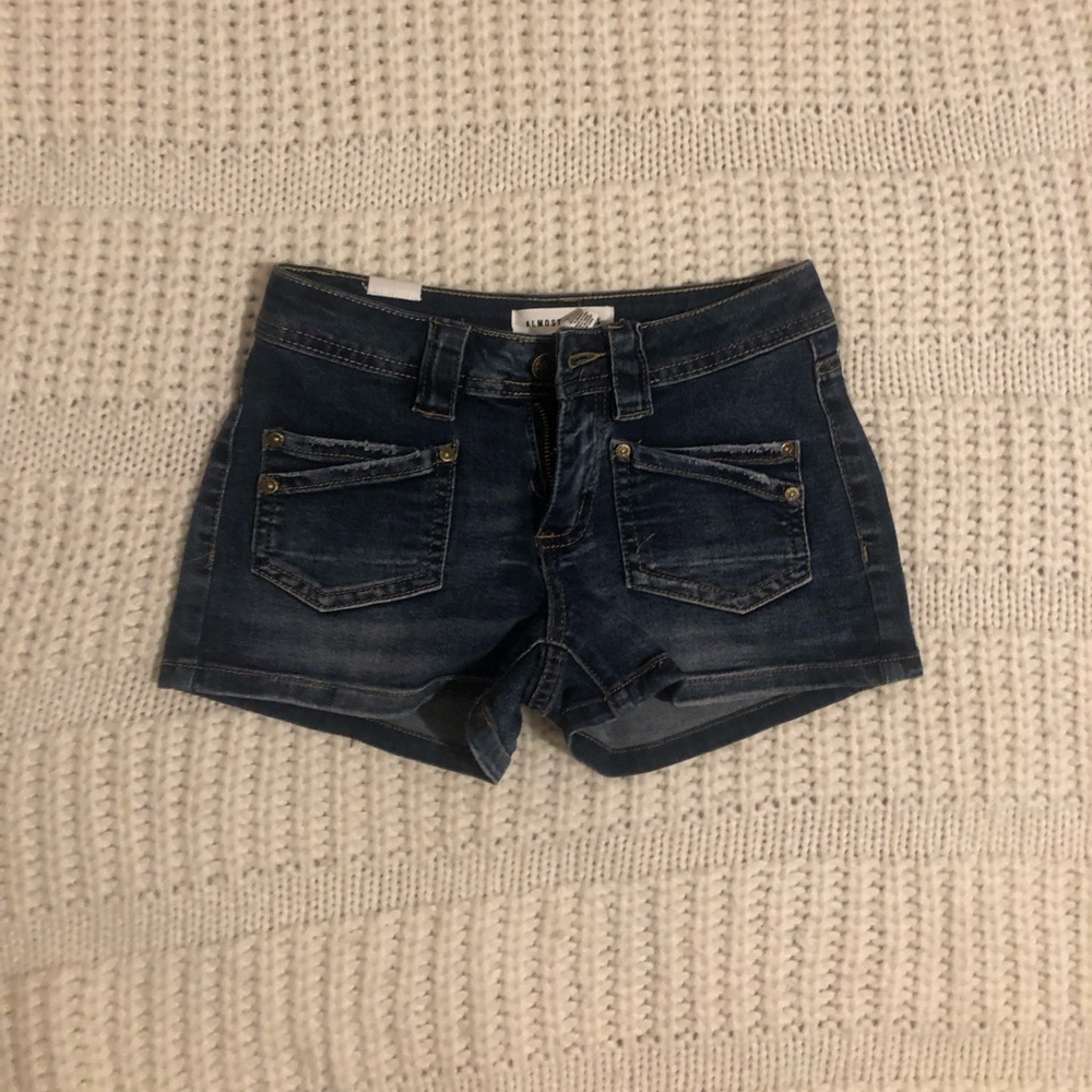Low rise shorts
